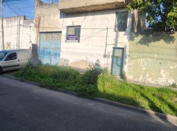 Bodega-Galpón de 4 ambientes, Lanús · Galpón con Departamento en Venta, en Lanús Oeste