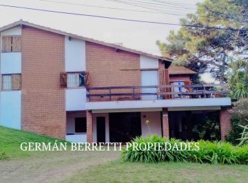 Casa · 300m² · 4 Ambientes · 4 Cocheras · Casa Chalet en Venta Ubicado en Mar de Ostende, Pinamar, Costa Atlántica
