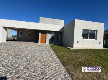 Casa · 143m² · 4 Ambientes · 6 Cocheras · Casas a Estrenar en San Simon