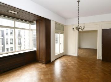 Departamento · 250m² · 6 Ambientes · Departamento en Venta 4 Dorm.