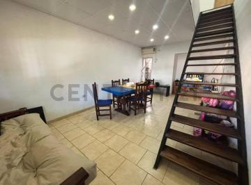 Casa · 93m² · 6 Ambientes · 1 Cochera · Casa 3 Dorm. en Alberdi