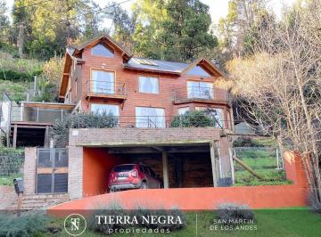 Casa · 213m² · 5 Ambientes · Casa en Venta B° El Oasis Alto
