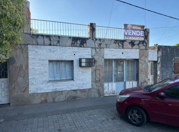 Casa · 155m² · 6 Ambientes · 1 Cochera · Alsina Al 3700. Casa 2 Dorm. + Otra de Pasillo
