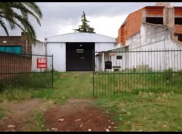 Bodega-Galpón de 2 ambientes, Junín · Vendo o Permuto Terreno 10x33 con Galpon de 130 m Cubiertos