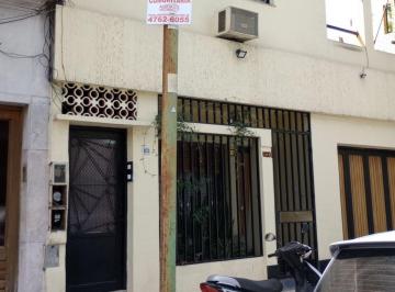PH · 90m² · 3 Ambientes · PH 3 Amb Tipo Casa Fondo con Patio y Terraza Parrilla 2 Dorm. Floresta Monte Castro