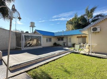 Casa · 130m² · 4 Ambientes · 2 Cocheras · Venta Casa 5 Ambientes Quilmes Oeste