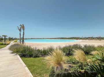 Terreno · 642m² · Terreno de 642 m² con Los Mejores Amenities del Mercado y Una Crystal Lagoon