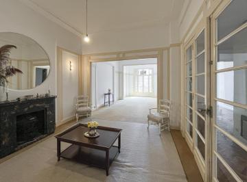Departamento · 272m² · 7 Ambientes · 1 Cochera · Departamento Señorial de 4 Dorm. en El Centro de Rosario