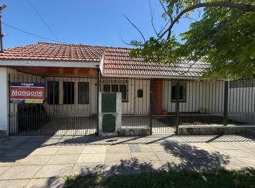 Casa de 6 ambientes, Lomas de Zamora · Propiedad Apta Para Dos Familias. Venta Directa.
