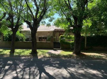 Casa · 286m² · 5 Ambientes · Venta de Casa 5 Ambientes en City Bell, La Plata