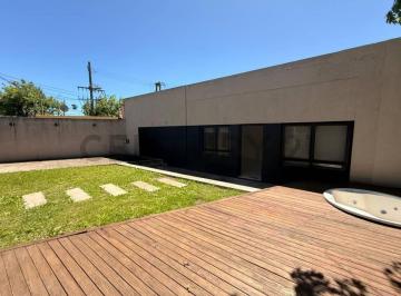 Casa · 109m² · 5 Ambientes · 1 Cochera · Venta Casa en m. B Gonnet
