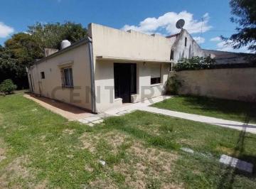 Casa · 69m² · 6 Ambientes · Venta de Casa San Carlos 3 Habitaciones