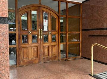 Departamento de 4 ambientes, San Cristobal · Cuatro Ambientes Al Frente Cons Dos Balcones