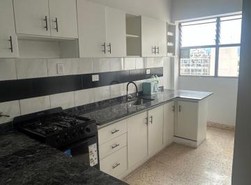 Departamento · 70m² · 2 Dormitorios · 1 Cochera · Alquiler Departamento Dos Dorm. en El Centro