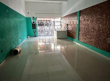 Local comercial · 175m² · Local en Venta Ubicado en Lanús Este, Lanús, G. B. a. Zona Sur