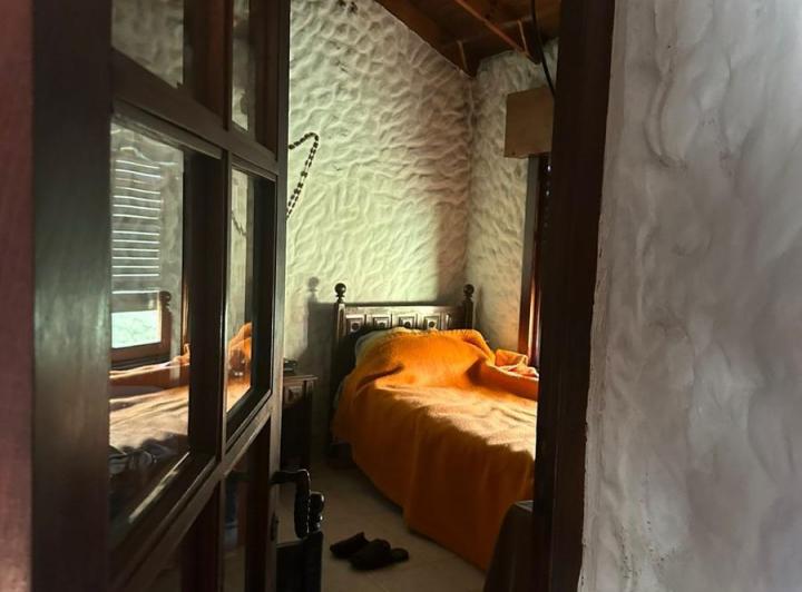 Casa · 210m² · 6 Ambientes · 2 Cocheras