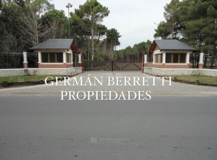 Terreno · 863m²