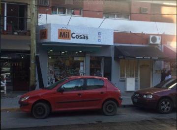 Local comercial · 30m² · Local en Venta Ubicado en Lanús Este, Zona Sur