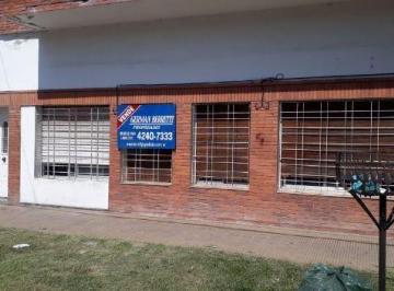 PH · 75m² · 3 Ambientes · Departamento PH en Venta Ubicado en Lanús Este, Lanús
