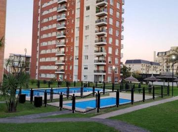 Departamento · 80m² · 4 Ambientes · Venta Departamento 4 Ambiente Bernal Barrio Parque