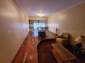 Casa · 350m² · 5 Ambientes · 1 Cochera · Casa en Venta Ubicado en Lanús Este, Lanús, G. B. a. Zona Sur