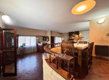 ANC-ANC-1532_2 · Venta Casa 7 Ambientes en Bernal Este, Quilmes con Piscina y Garage 4 Autos