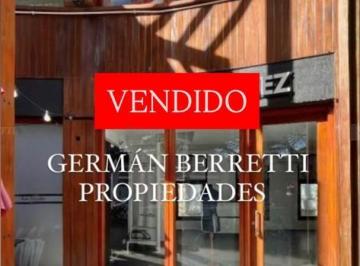 Local comercial · 42m² · Local en Venta Ubicado en Carilo, Costa Atlántica, Buenos Aires