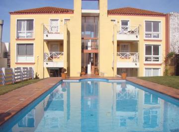Departamento · 55m² · 2 Ambientes · 1 Cochera · Apartamento en Manantiales