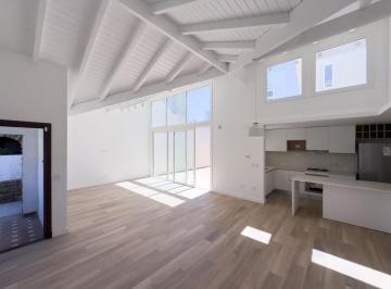PH · 164m² · 4 Ambientes · PH en Varese Completamente Reciclado