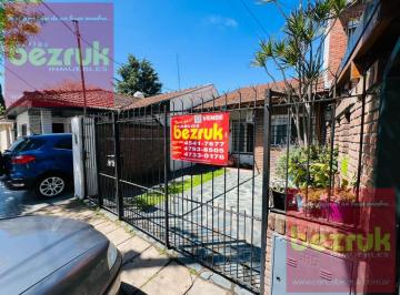 Casa · 58m² · 3 Ambientes · 1 Cochera · Dúplex de 3 Ambientes en Venta, en Olivos, Vicente López