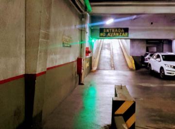 Garage , Tribunales · Cochera de 23 m² en Venta en Tribunales
