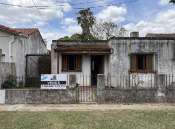 Casa de 3 ambientes, Almirante Brown · Nuevo Valor a Reciclar! Casa Tipo Americana - 3 Ambientes con Jardín
