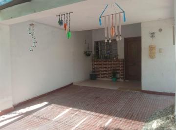Foto · Casa en Venta a Reciclar 3 Dorm. Una Sola Planta Quebrada de Las Rosas