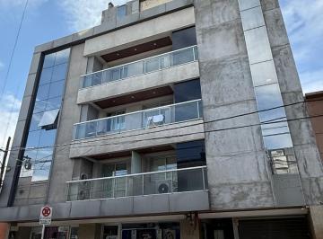 Departamento · 95m² · 4 Ambientes · Amoblados Torre Pellegrini Dptos de 3 Dorm.