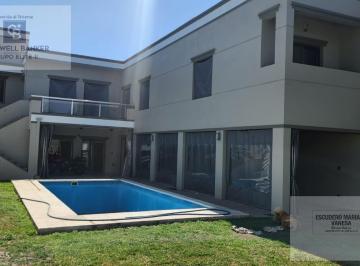 Casa · 226m² · 10 Ambientes · 1 Cochera · Casa en Villa Mercedes