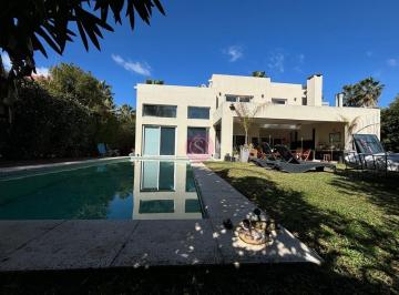 Casa · 353m² · 7 Ambientes · 1 Cochera · Casa Chalet en Alq. Temporario en Haras La Pradera, Pilar, G. B. a. Zona Norte