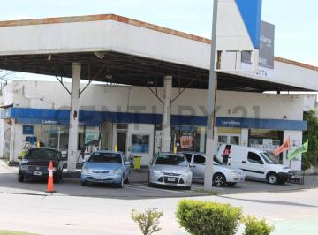 Terreno · 150m² · 5 Ambientes · 8 Cocheras · Venta de Importante Esquina en La Plata. Diagonal 74 y 31.