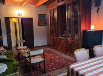 Casa de 5 ambientes, San Isidro · Oportunidad! Casa a Refaccionar en Muy Buen Lote!