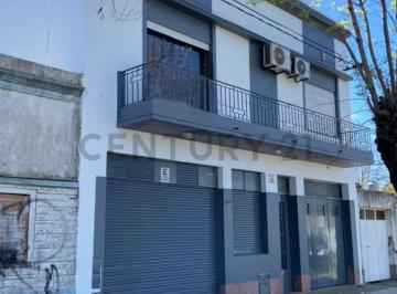 Local comercial · 264m² · 5 Ambientes · 4 Cocheras · Local Comercial con Vivienda en Venta