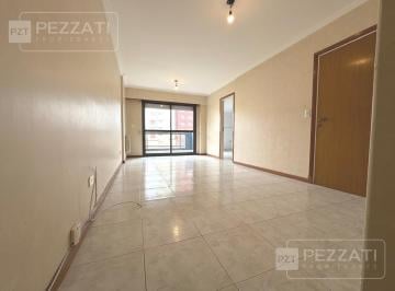 Departamento · 50m² · 2 Ambientes · Departamento en Alquiler. Z/ Plaza Mitre.2 Ambientes. Al Frente. Balcon. Cocina Comedor