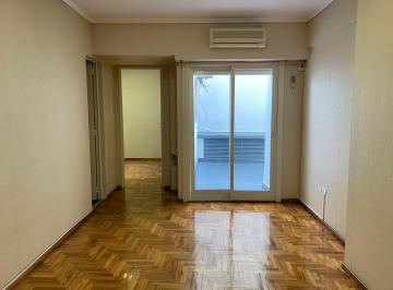 Departamento · 40m² · 2 Ambientes · Departamento 2 Amb. con Patio - Apto Profesional - Consultorio