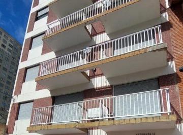 Departamento de 4 ambientes, Miramar · Departamento 4 Ambientes - Miramar Centro