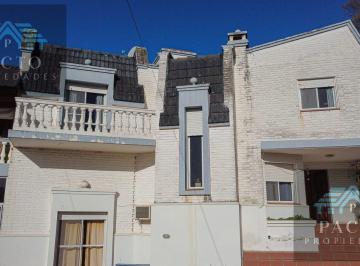 Casa · 180m² · 9 Ambientes · 2 Cocheras · Casa 3 Dorm. en Barrio Cantegril, Río Ceballos, Córdoba.