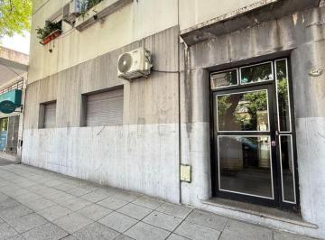 PH de 3 ambientes, Monserrat · Oportunidad PH en Planta Baja – Ideal Consultorio o Vivienda | Av Belgrano 3349