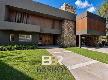 Casa · 550m² · 7 Ambientes · 6 Cocheras · Venta Casa Terravista Fondo Lago