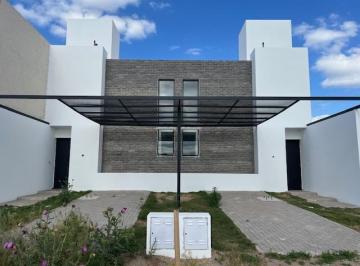 PH · 80m² · 3 Ambientes · 1 Cochera · Rincones de Manantiales PH de 2 Dorm. 2 Baños