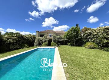 Casa · 220m² · 6 Ambientes · 1 Cochera · Casa en Venta en La Montura, Pilar, G. B. a. Zona Norte