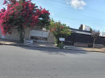 Casa de 4 ambientes, Ezeiza · Vende Casa con Local Al Frente