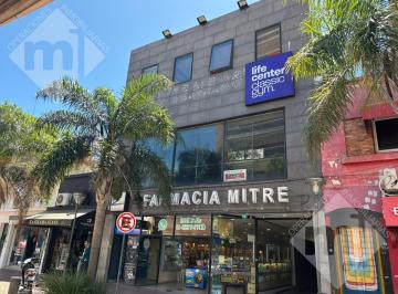 Local comercial · 160m² · Local en S. Fer. - Vias/centro