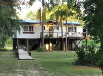 Casa · 96m² · 4 Ambientes · Casa en Venta en Islas del Delta de Tigre